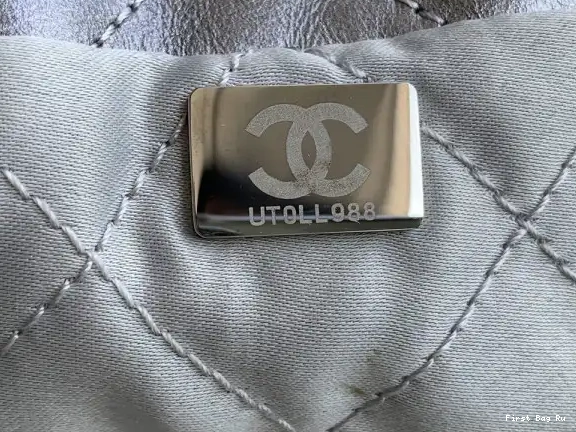 First Bag Ru CHANEL HANDBAG 22 LARGE 0605